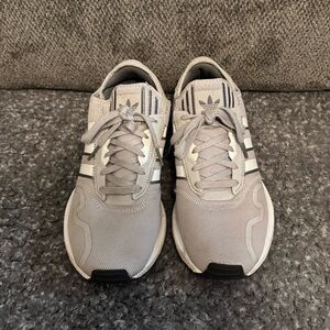 Adidas Swift Run 1.0 Men's Light Gray Sneakers